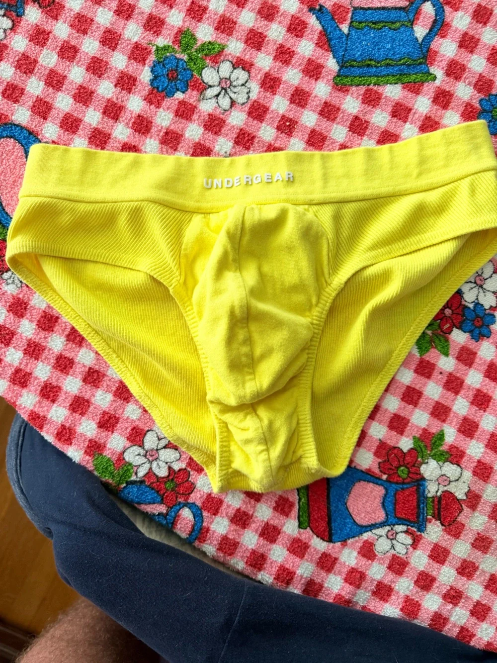 Men's Yellow Briefs with Supportive Contour Pouch